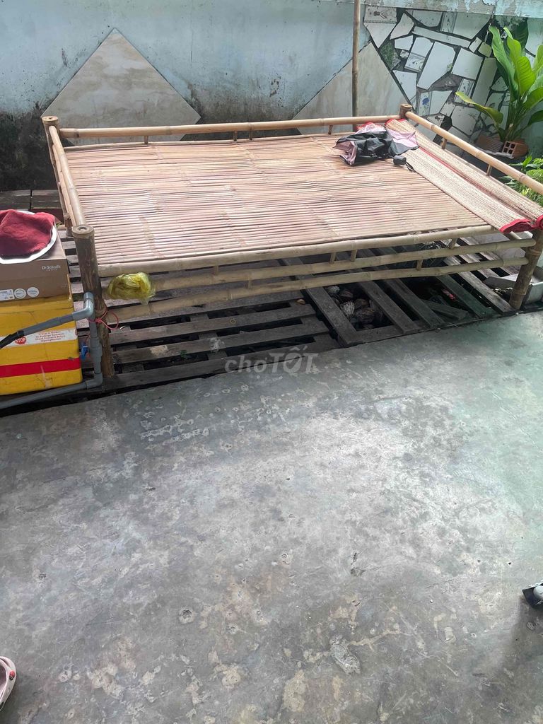 Giường tre Nâu tự nhiên thoáng khí. Mua bán Giường, chăn ga gối nệm tại Huyện Đức Hòa Long An được đăng bởi Quyên quyên hình 1