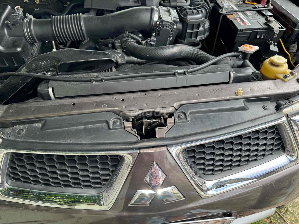 Mitsubishi Pajero Sport 2014 G 4x2 AT - 119000 km. Mua bán Ô tô tại Quận 12 Tp Hồ Chí Minh được đăng bởi hiếu hình 20