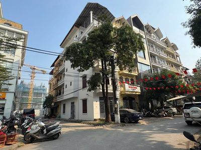 Cho thuê nhà 75m2 x 5 tầng, 2 mặt thoáng Mai Dịch, Cầu Giấy
