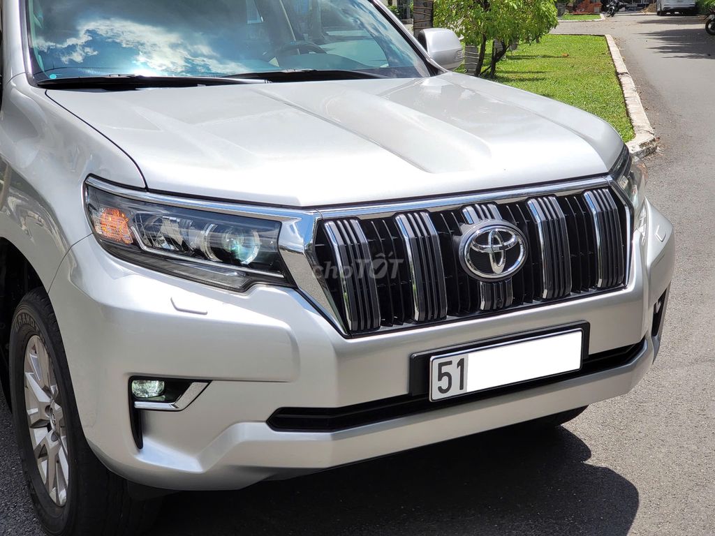 Toyota LandCruiser Prado hàng đầu SUV hạng sang. Mua bán Ô tô tại Quận Bình Thạnh Tp Hồ Chí Minh được đăng bởi Hoàng Phát hình 5