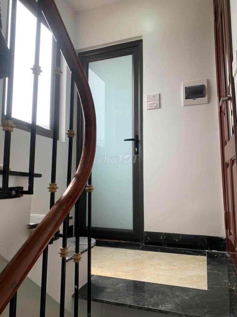 BÁN  NHÀ GẦN TÂY HỒ - MỚI TINH - THANG MÁY - 7 TẦNG - Ô TÔ TRÁNH. Mua bán nhà ở tại Quận Tây Hồ Hà Nội được đăng bởi Nguyễn Hiền Land hình 2