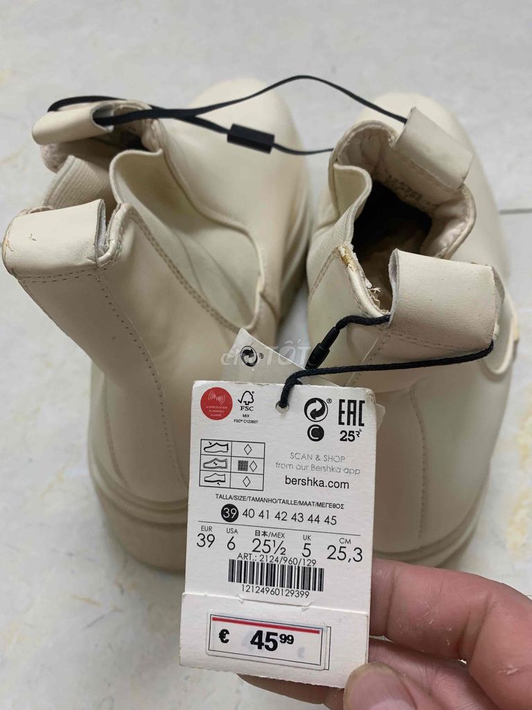 Giày bốt Bershka Nữ Kem Thổ Nhĩ Kỳ Size 39. Mua bán Giày dép tại Quận Hà Đông Hà Nội được đăng bởi Phạm Đăng Sơn hình 1