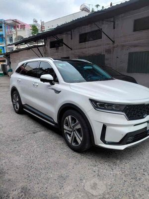 Kia Sorento Trắng 6 chỗ 2021