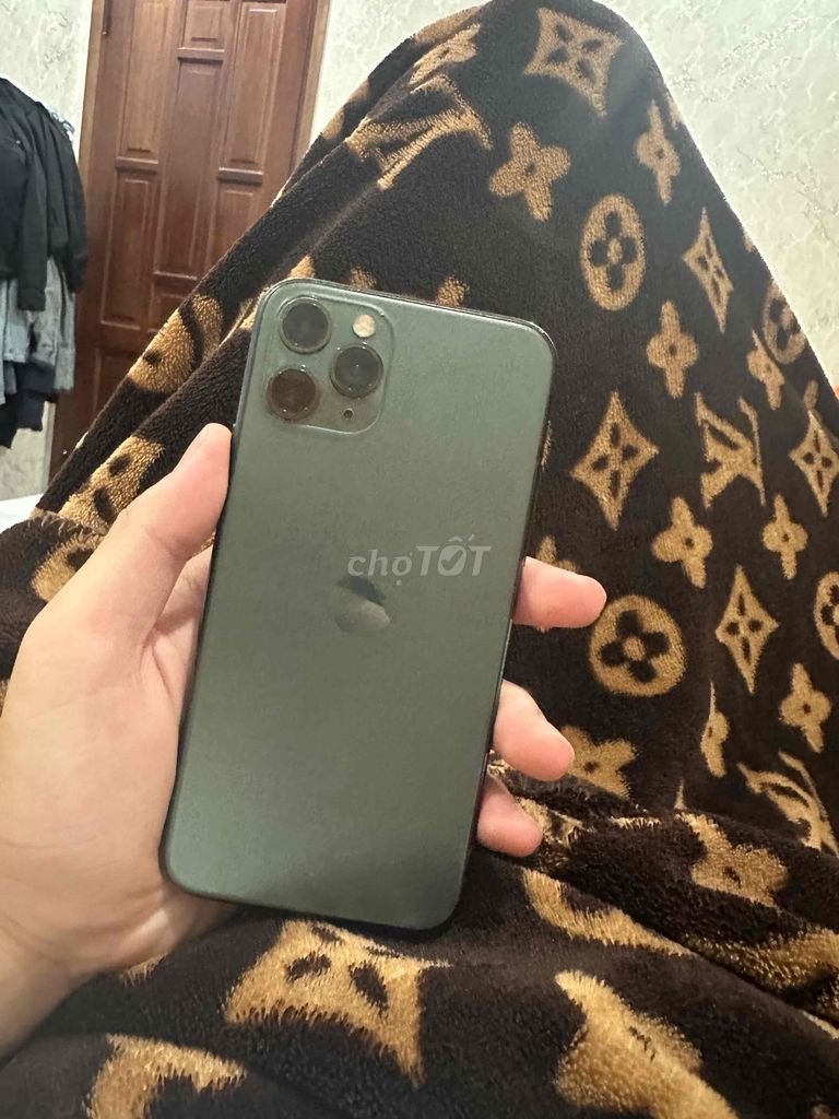 iPhone 11 Pro 256GB Xám. Mua bán Điện thoại tại Thành phố Đà Lạt Lâm Đồng được đăng bởi Tên chưa cung cấp hình 1
