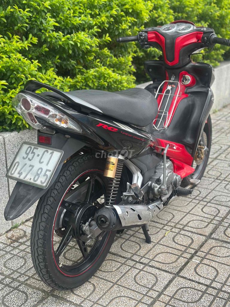 Jupiter 2013 RC Đỏ đen mâm đĩa zin nguyên giá rẻ. Mua bán Xe máy tại Thành phố Thủ Đức Tp Hồ Chí Minh được đăng bởi Xe Máy Sơn Thủ Đức hình 6