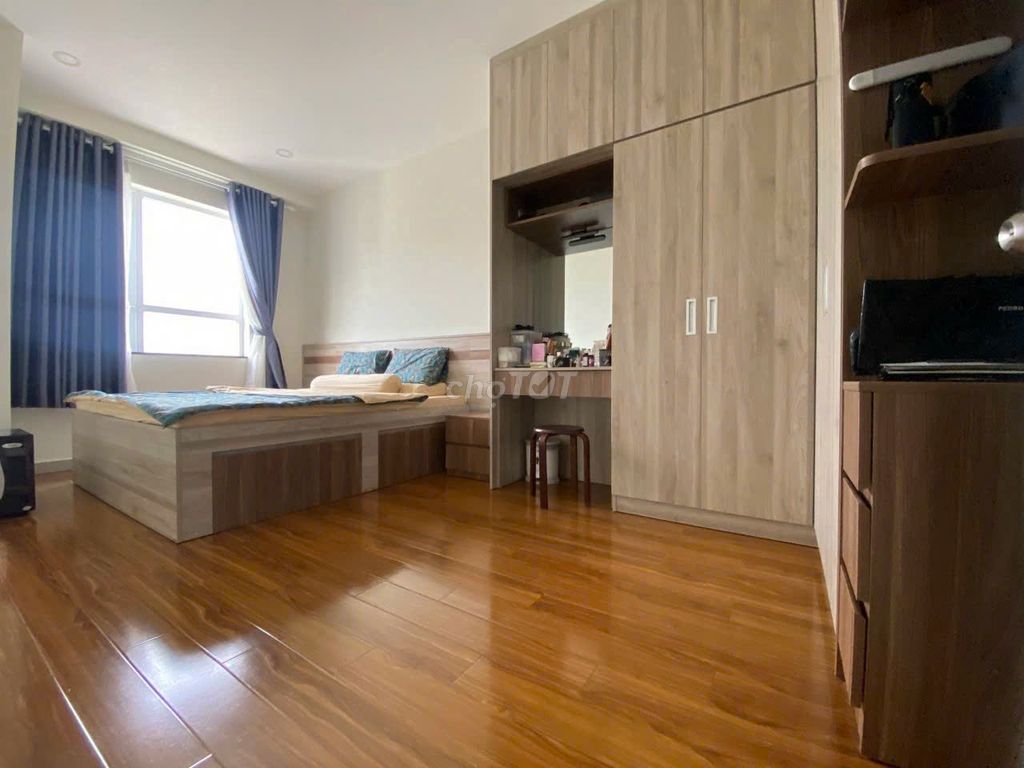 Квартира Topaz Elite в 8 округе, 2 спальни, 2 санузла, 79 кв.м с мебелью