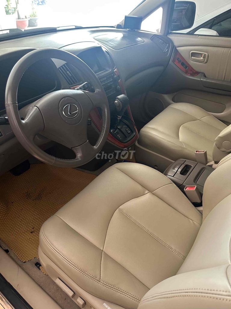 Lexus RX 300 Vàng cát 5 chỗ. Mua bán Ô tô tại Thành phố Biên Hòa Đồng Nai được đăng bởi Tran Hieu Car hình 6