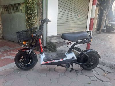 Xe đạp điện Giant M133 màu Trắng. Mua bán Xe điện tại Quận Đống Đa Hà Nội được đăng bởi Thiên Hương