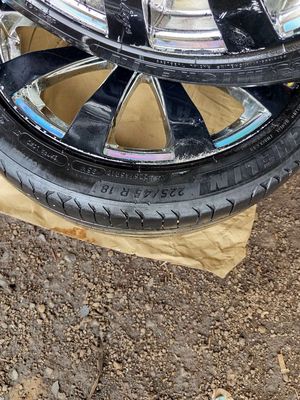 Bán mâm lốp kiểu. Mua bán Phụ tùng xe tại Huyện Đắk Mil Đắk Nông được đăng bởi  TÂN ĐẠI PHÁT Solutions 