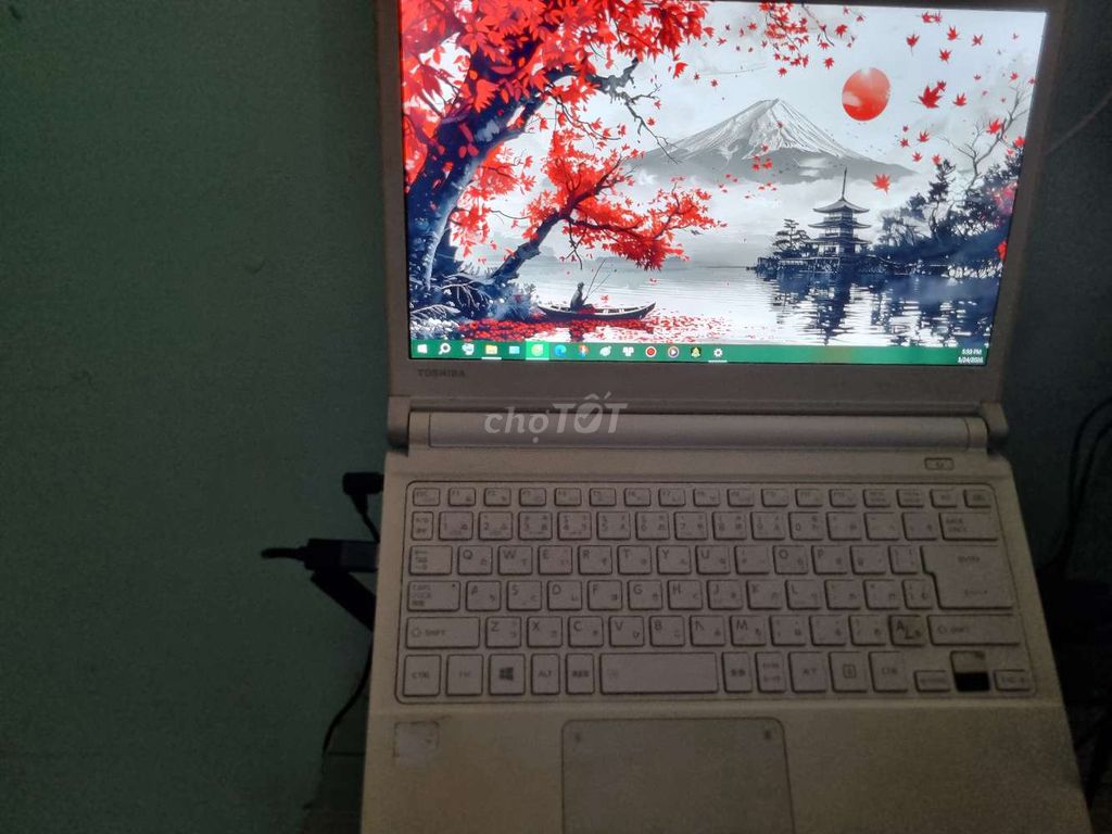 Toshiba Dynabook RX73/VWR i5-6200U 8GB. Mua bán Laptop tại Thành phố Thủ Đức Tp Hồ Chí Minh được đăng bởi LEE MINH HAI hình 1