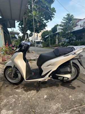 sh125 cbs 2024 mới mua chưa đi được bao lâu. Mua bán Xe máy tại Quận Cái Răng Cần Thơ được đăng bởi chuyên bán apple watch và đồng hồ chính hãng cao cấp