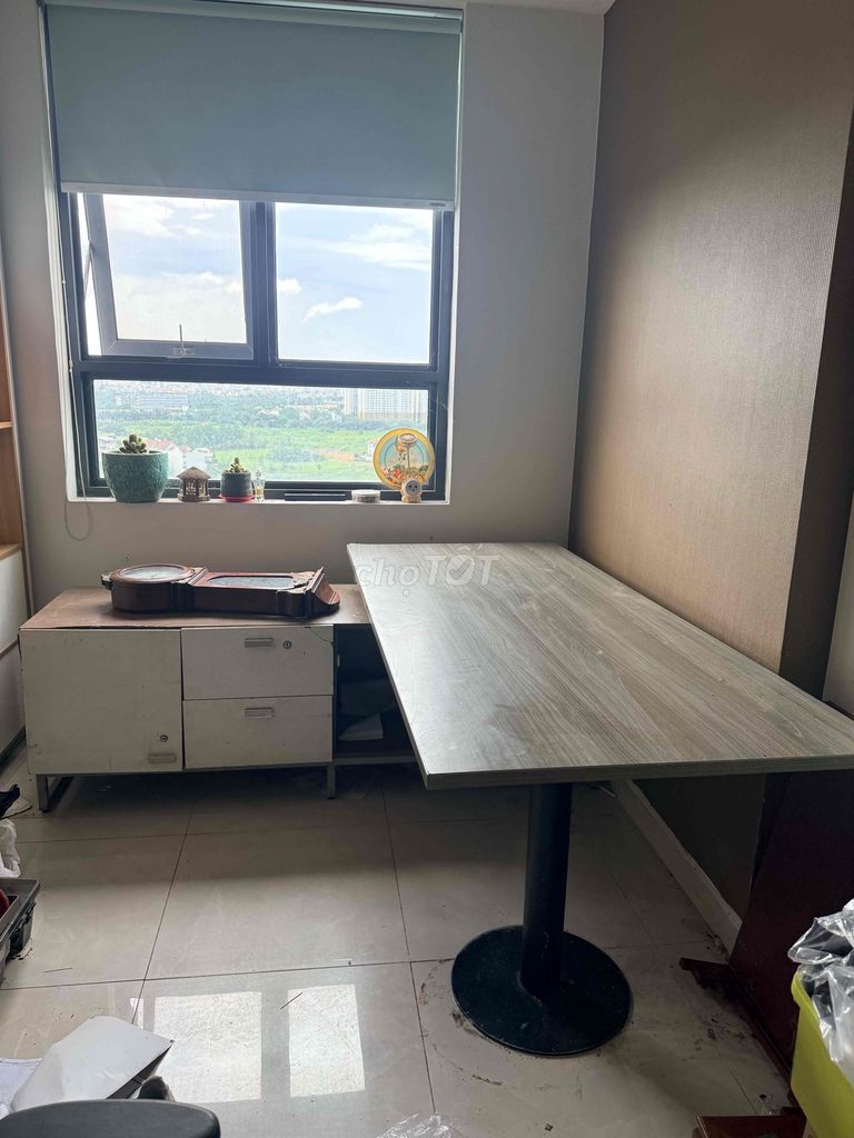 Bàn làm việc Gỗ Vân gỗ tự nhiên. Mua bán Bàn ghế tại Quận Bình Tân Tp Hồ Chí Minh được đăng bởi Phan Phước Hiền hình 1