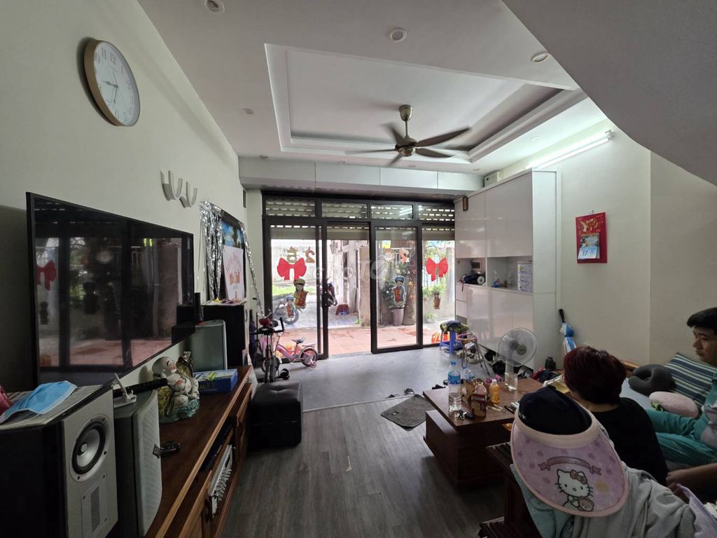 Bán nhà Phố Bắc Cầu, ĐẤT Ở LÂU NĂM 45m2- 4 tầng- 3 ngủ- 5tỷ hơn, ô tô. Mua bán nhà ở tại Quận Long Biên Hà Nội được đăng bởi Thúy Long Biên hình 2