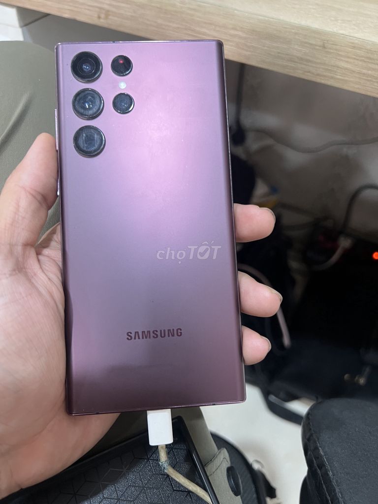 Samsung Galaxy S22 Ultra Tím Mỹ. Mua bán Điện thoại tại Quận 12 Tp Hồ Chí Minh được đăng bởi Mạnh Dũng hình 1
