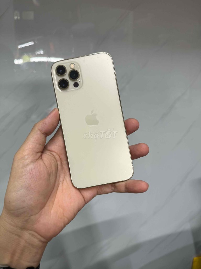 Apple iPhone 12 Pro 128GB Vàng. Mua bán Điện thoại tại Quận 6 Tp Hồ Chí Minh được đăng bởi Trần thanh tiền hình 1