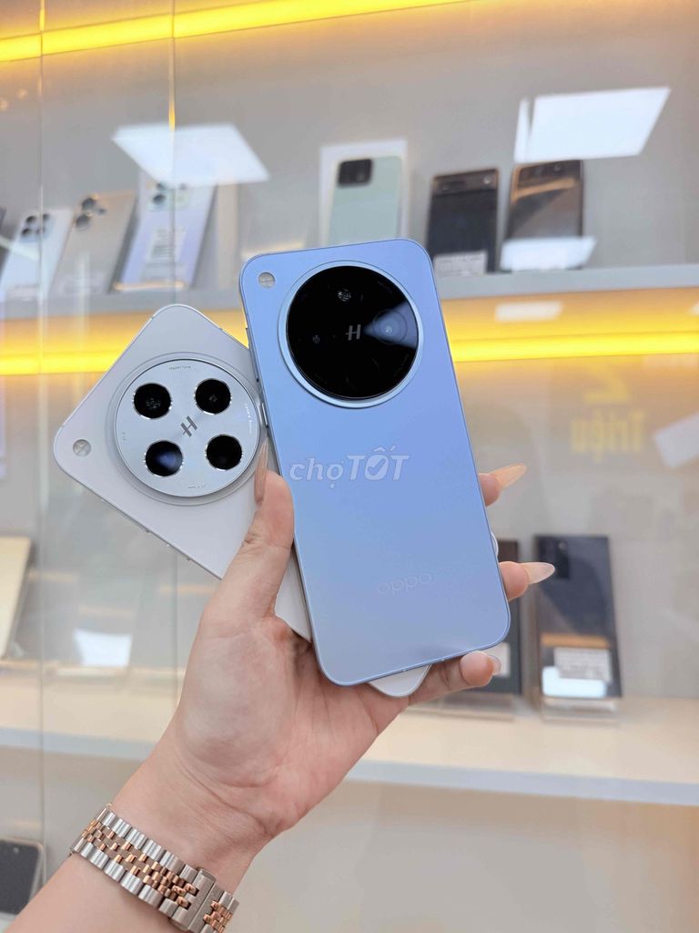 OPPO FIND X8-BẢN 12/256G-SẴN TV-MÀU ĐẸP-Chất. Mua bán Điện thoại tại Thành phố Biên Hòa Đồng Nai được đăng bởi Mobile Di Động Biên Hoà hình 1