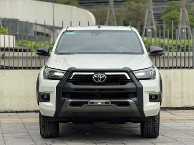 Toyota #Hilux 2.8V Adventure. 2 cầu  sx 2021 6v km