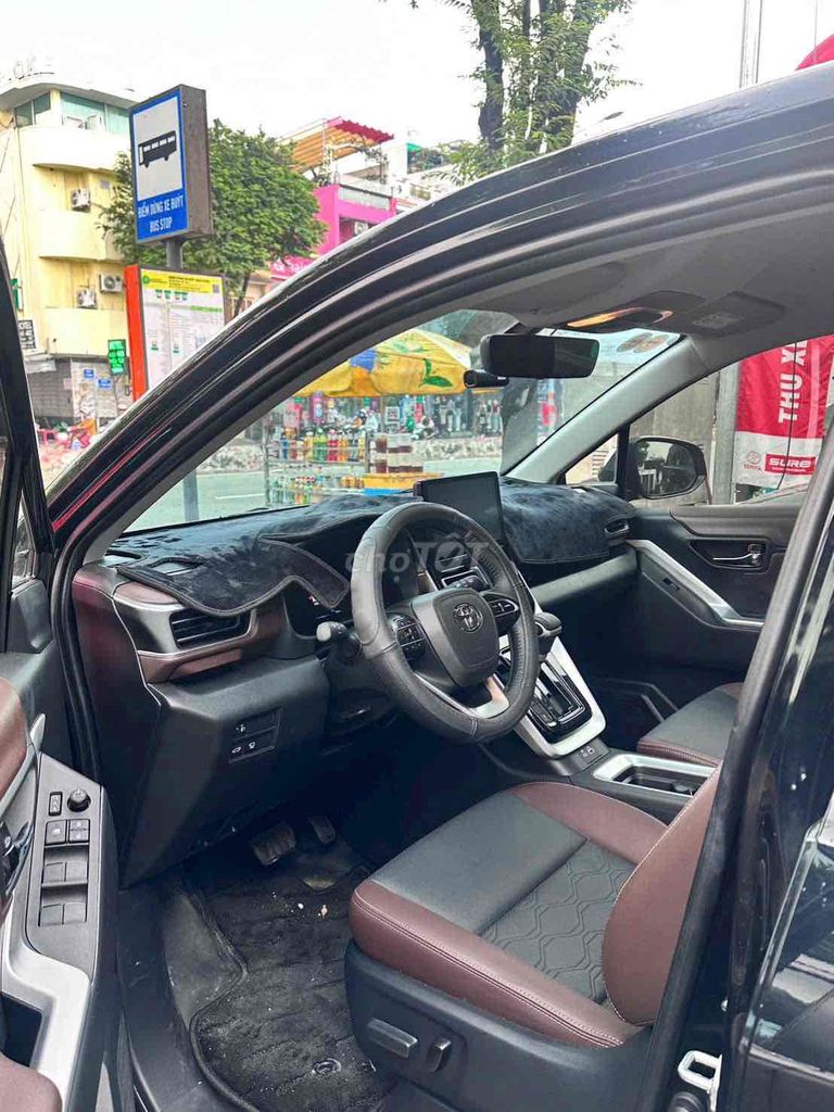 Toyota Innova Cross 2025 - SIÊU LƯỚT 800 km. Mua bán Ô tô tại Quận 11 Tp Hồ Chí Minh được đăng bởi TOYOTA LÝ THƯỜNG KIỆT hình 7