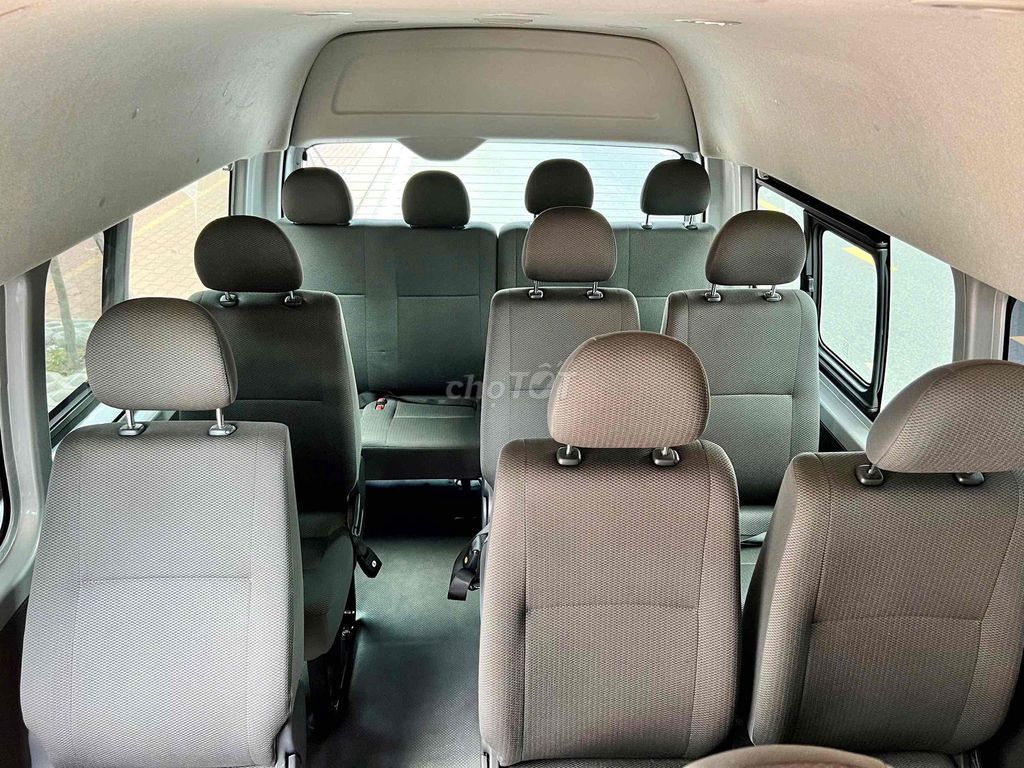 Bán Hiace dầu 3.0 2018 - Xe bảo dưỡng full hãng. Mua bán Ô tô tại Thành phố Thủ Đức Tp Hồ Chí Minh được đăng bởi Tấn Quang Toyota Đông Sài Gòn hình 9