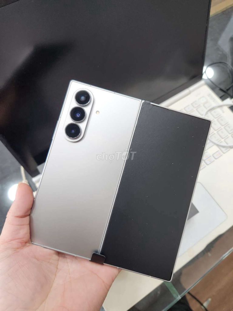 Samsung Galaxy Z Fold 7 Bạc Kim loại. Mua bán Điện thoại tại Thành phố Buôn Ma Thuột Đắk Lắk được đăng bởi MNmobile hình 1