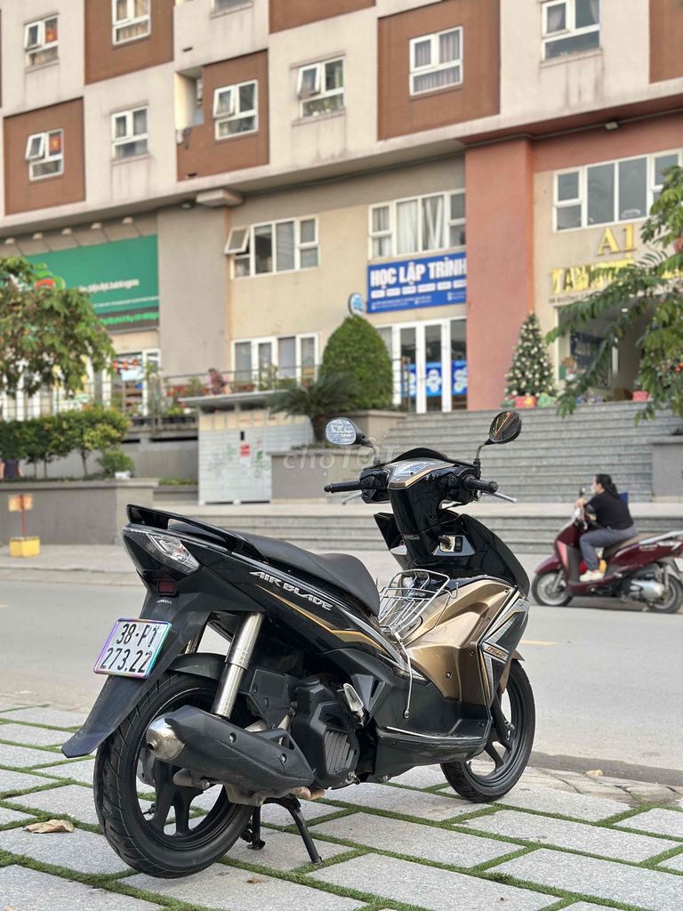 Honda Airblade 125 2014 Vàng đồng. Mua bán Xe máy tại Thành phố Thủ Đức Tp Hồ Chí Minh được đăng bởi Xe Máy Trường Thịnh hình 9