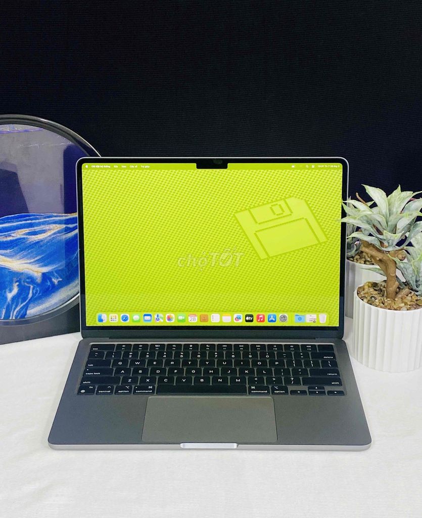 Macbook Air 13" M3 16/256GB Gray 99%, Pin 97%. Mua bán Laptop tại Quận Tân Bình Tp Hồ Chí Minh được đăng bởi Trần Nhật Khang hình 1