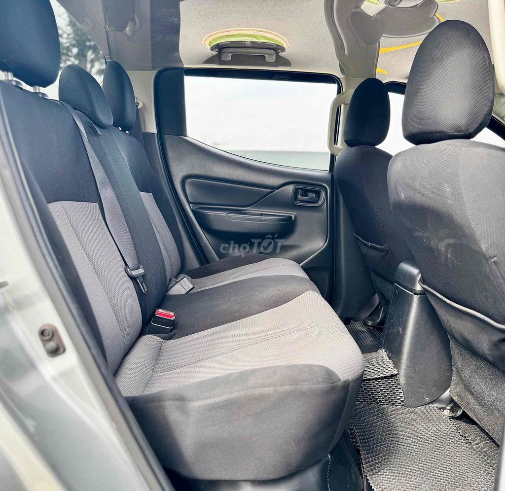 Mitsubishi Triton 2021 4x2 AT Mivec. Mua bán Ô tô tại Thành phố Thủ Đức Tp Hồ Chí Minh được đăng bởi SAGO CAR hình 12