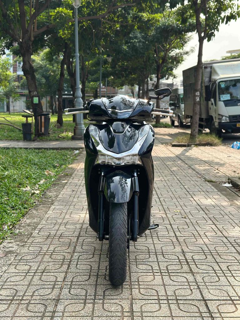 XE NHÀ ĐI - THAY NHỚT MỖI 1000KM - SH150 CBS 2020. Mua bán Xe máy tại Quận Bình Tân Tp Hồ Chí Minh được đăng bởi bình hình 2