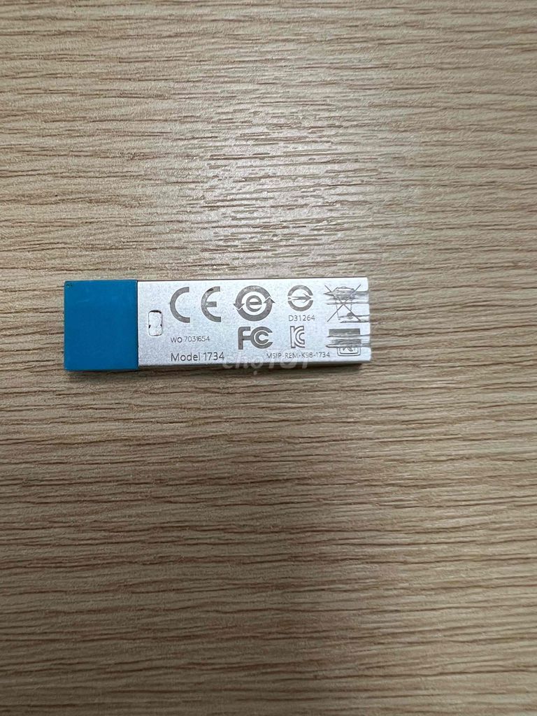 USB cài Windows Microsoft 8GB Bạc, Xanh. Mua bán Phụ kiện (Màn hình, Chuột...) tại Quận 5 Tp Hồ Chí Minh được đăng bởi truong hình 1