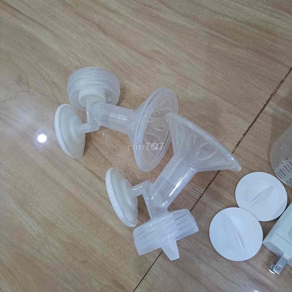 Máy hút sữa Spectra Trắng. Mua bán Mẹ và bé tại Thành phố Buôn Ma Thuột Đắk Lắk được đăng bởi Lê Văn Tuấn hình 1