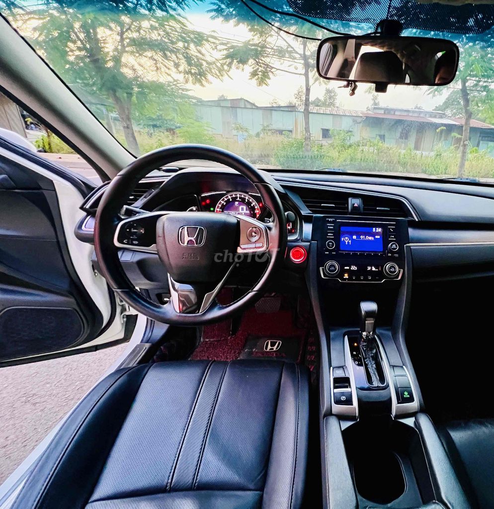 Honda Civic 2018 E  . 1 chủ mua mới đi 81000 km. Mua bán Ô tô tại Huyện Hóc Môn Tp Hồ Chí Minh được đăng bởi Vũ hình 17