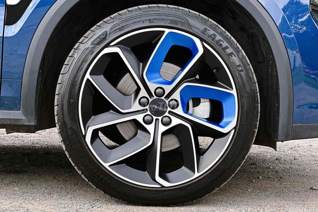 Lynk & Co LC01 xanh bản Full sx2024 đi 21k km. Mua bán Ô tô tại Quận Gò Vấp Tp Hồ Chí Minh được đăng bởi Kính Đặng Ô Tô Lướt hình 5