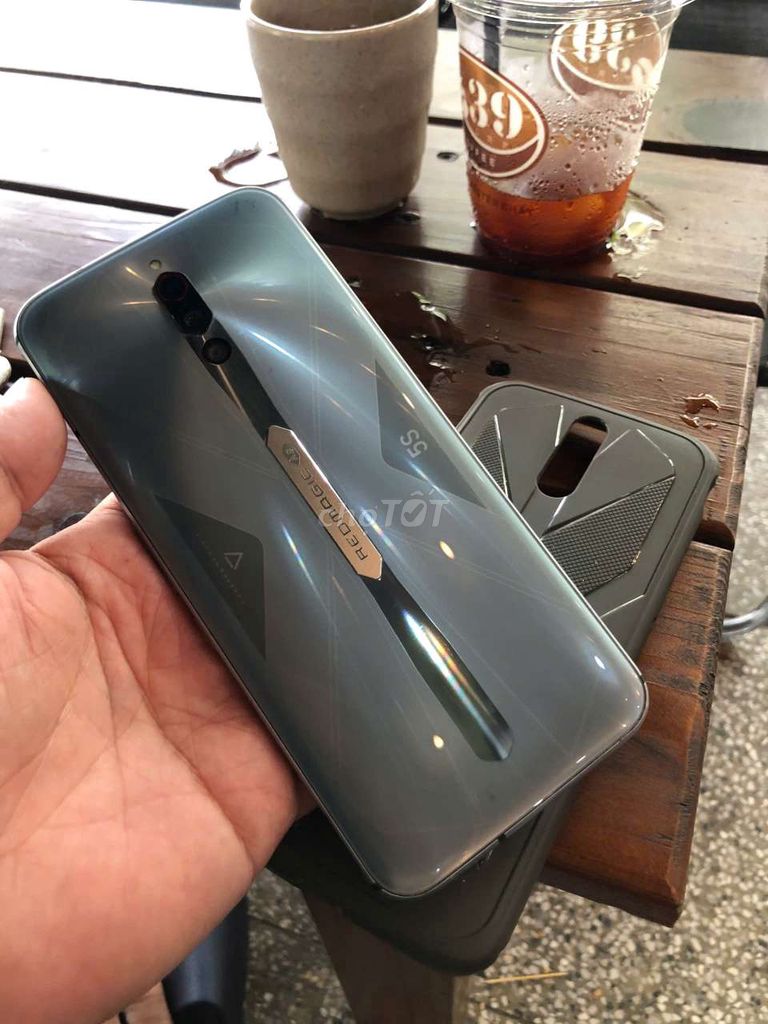 Red Magic 5S 256GB Xám. Mua bán Điện thoại tại Thị xã Tân Uyên Bình Dương được đăng bởi Hồng Trần Tiên hình 1