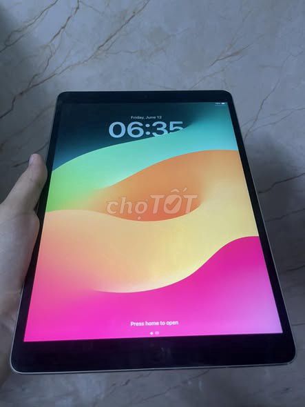 Apple iPad Pro 10.5 inch 64GB 4G A10X Fusion. Mua bán Máy tính bảng tại Quận 1 Tp Hồ Chí Minh được đăng bởi Hội Đồ Điện Tử hình 1