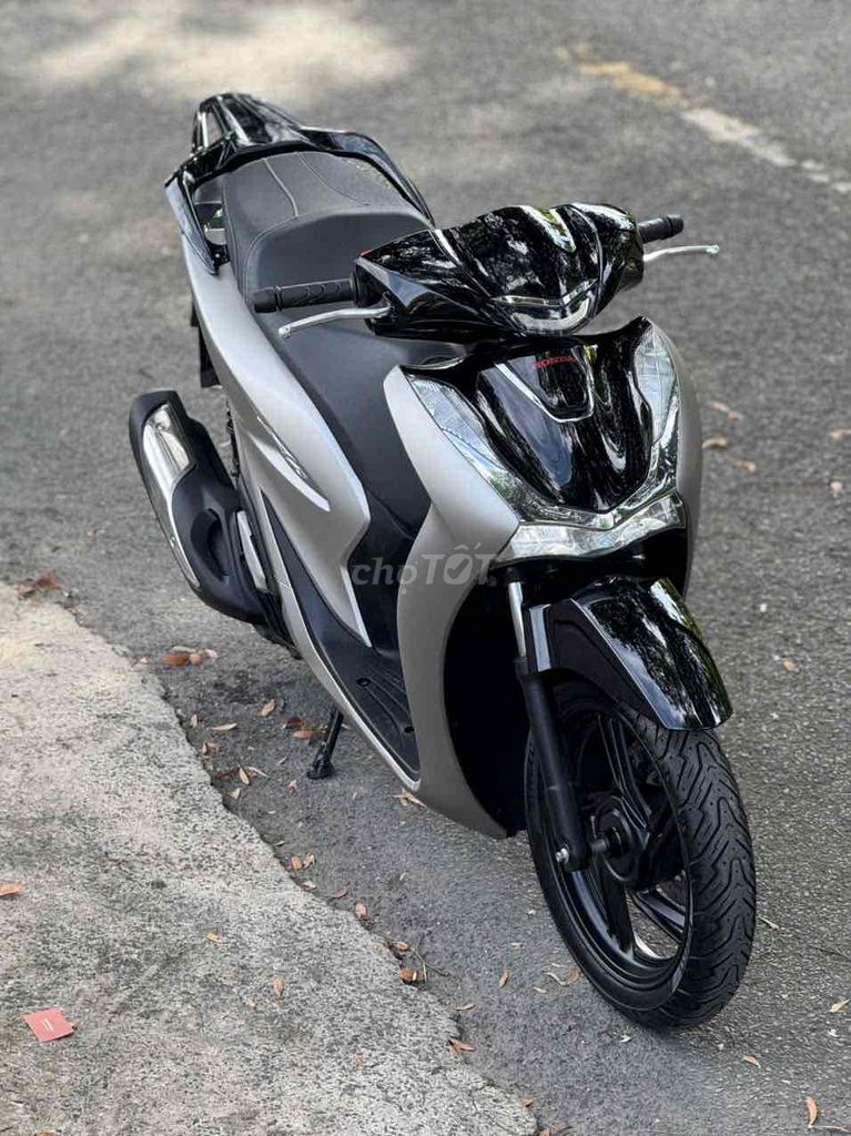 SH 150i ABS 2020 MIX XÁM TITAN BSTP. Mua bán Xe máy tại Thành phố Thủ Đức Tp Hồ Chí Minh được đăng bởi Vũ Vũ hình 6