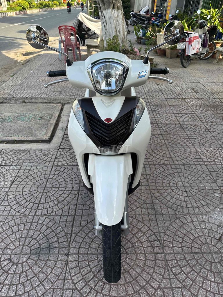 sh mode bep ga zin dep vĩnh long. Mua bán Xe máy tại Thành phố Vĩnh Long Vĩnh Long được đăng bởi xe máy Tùng Beo hình 1