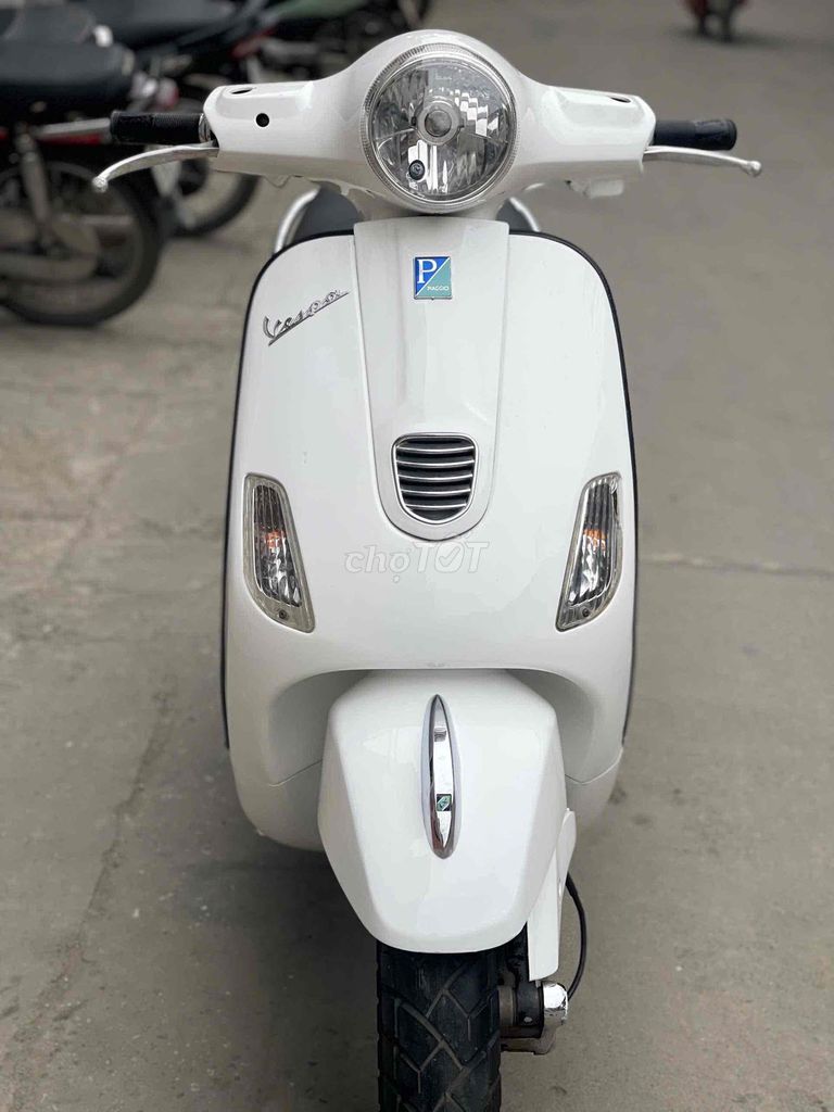 Piaggio vespa 3vie trắng mới 95%, tiết kiệm xăng. Mua bán Xe máy tại Quận Nam Từ Liêm Hà Nội được đăng bởi Mão Bùi hình 1