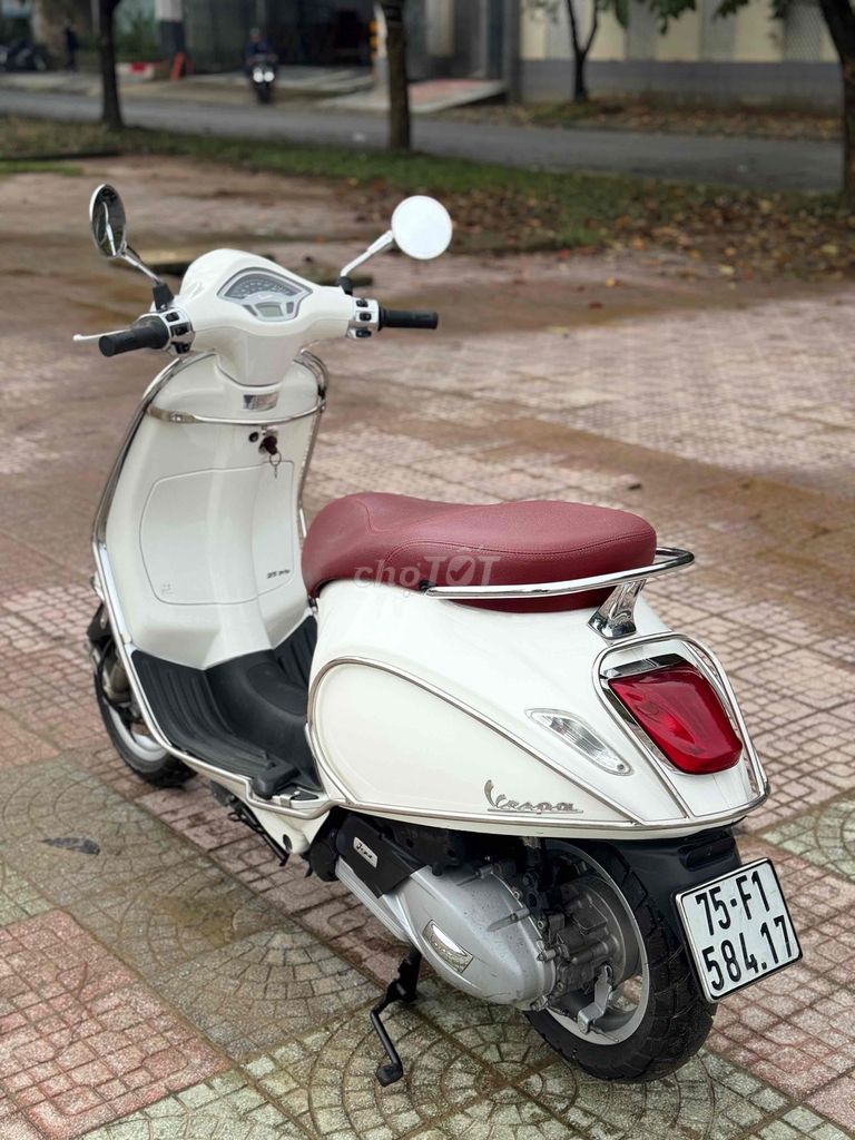 Xe Vespa 2017 iget siêu đẹp. Mua bán Xe máy tại Thành phố Huế Thừa Thiên Huế được đăng bởi Nguyễn Văn Huy hình 4