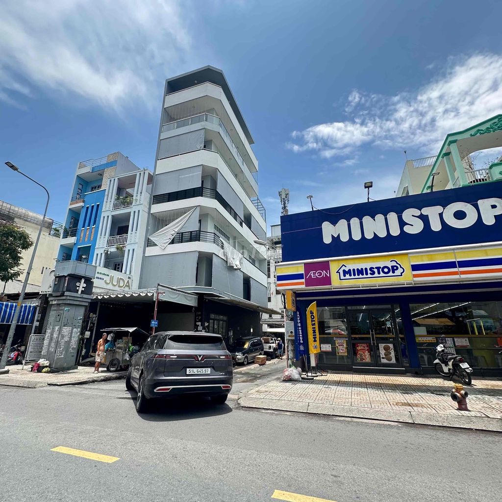 Аренда · 9 комн. · 81 м² · Quận 6, ул. Đường Phạm Văn Chí