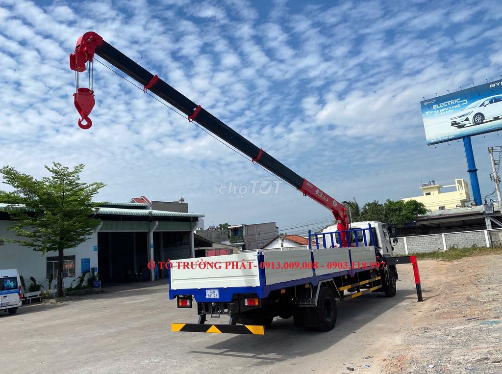 Bán Isuzu 9 Tấn cẩu Unic 6.3 tấn thùng dài 7.3m. Mua bán Xe tải, xe ben tại Quận 12 Tp Hồ Chí Minh được đăng bởi Mr Thành hình 4