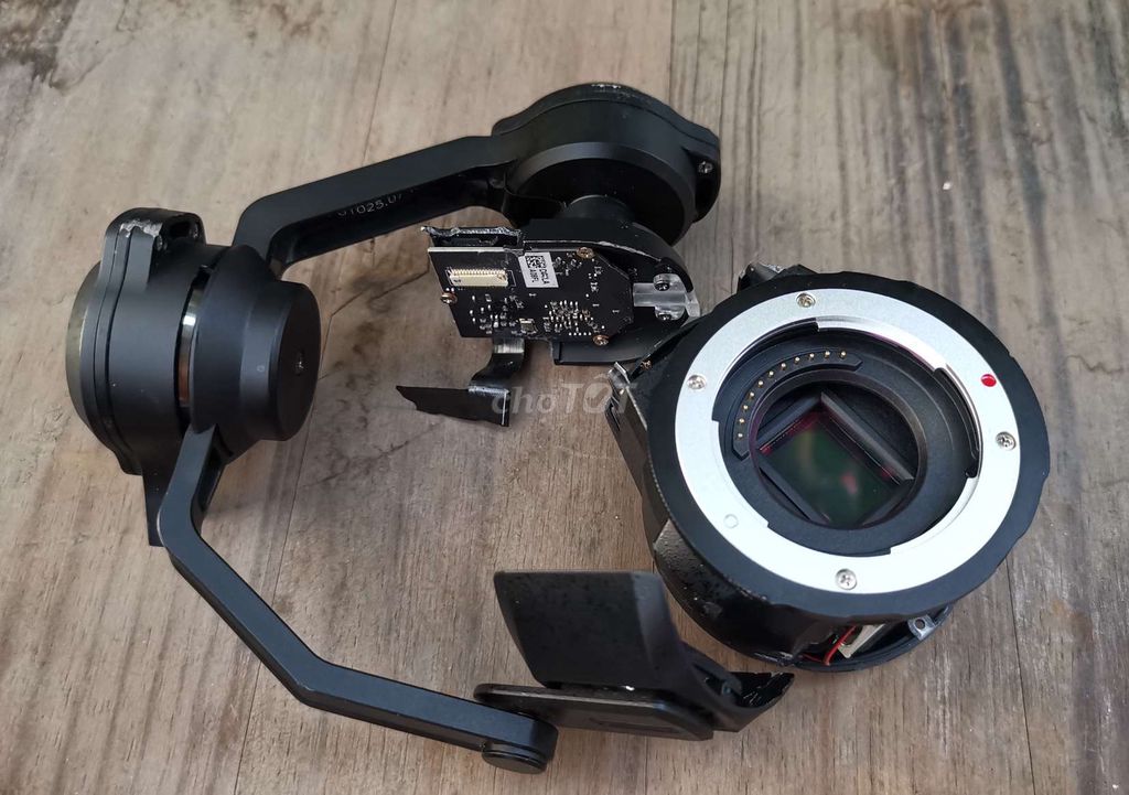 Máy quay DJI Zenmuse X5 Đen. Mua bán Máy ảnh, Máy quay tại Quận Hai Bà Trưng Hà Nội được đăng bởi DUYKHANH5445 hình 1