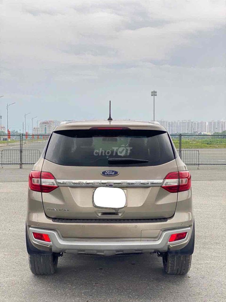 Ford Everest 2020 Titanium 2.0L AT 4x2 - 97000 km. Mua bán Ô tô tại Quận Nam Từ Liêm Hà Nội được đăng bởi Lưu quang kiên hình 7