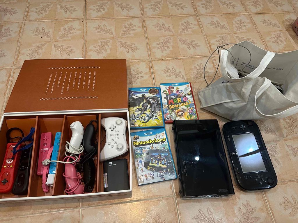 Bán WiiU hắt fullgame, thẻ nhớ, ổ cung và phụ kiện