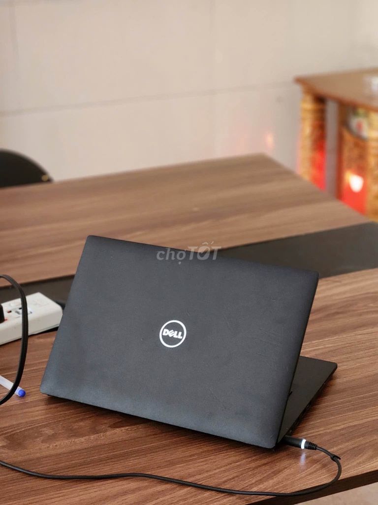 Dell Inspiron 15 i5 gen 6 8GB/256GB Cảm ứng Đen. Mua bán Laptop tại Huyện Hoàng Sa Đà Nẵng được đăng bởi Hội Đồ Điện Tử hình 1