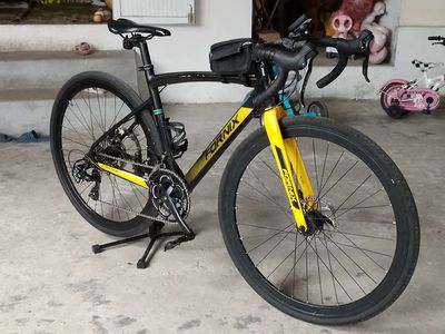 Xe đạp đua khung nhôm. Mua bán Xe đạp tại Huyện Thanh Hà Hải Dương được đăng bởi uy tín 34