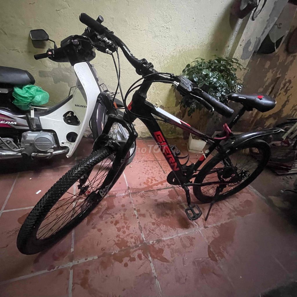 Xe đạp thể thao còn mới 90%. Mua bán Xe đạp tại Quận Cầu Giấy Hà Nội được đăng bởi C Trang hình 6