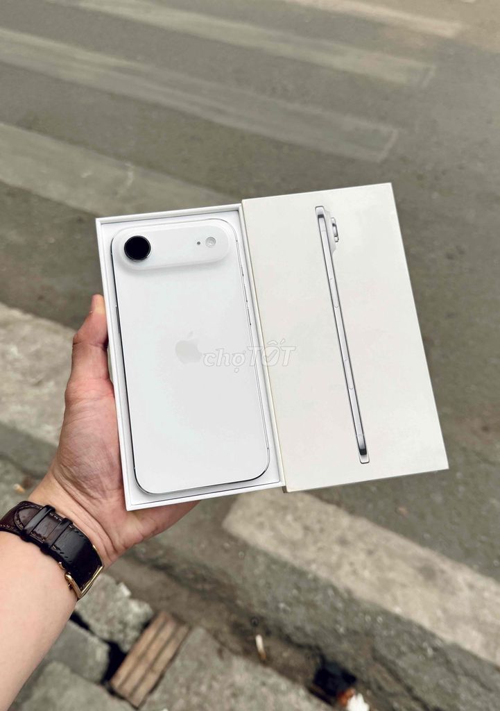 iPhone 17 Air 256GB Trắng VN/A đẹp như mới. Mua bán Điện thoại tại Quận Đống Đa Hà Nội được đăng bởi Lâm Bảo Tuyên hình 1