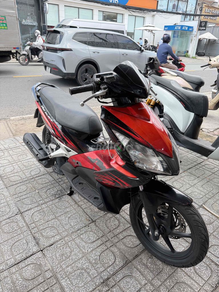 Honda Air Blade, Таиланд, красный, черный