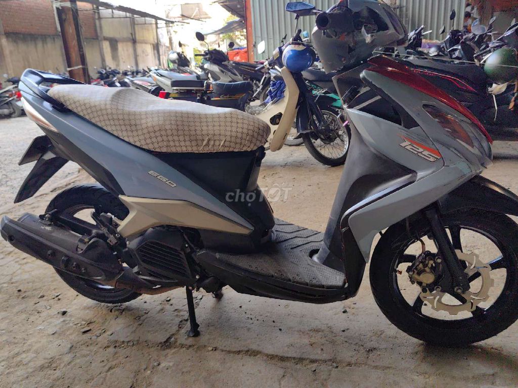 Yamaha Luvias Xám đỏ. Mua bán Xe máy tại Quận Tân Bình Tp Hồ Chí Minh được đăng bởi Trung hình 10