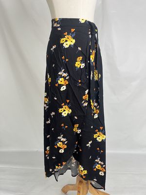 Váy quây HM (size 2 US) nguyên tag. Mua bán Quần áo tại Quận Đống Đa Hà Nội được đăng bởi Duy Anh
